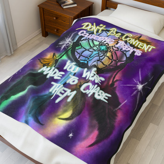 Dreamcatcher Inspirational Plush Blanket - Cozy Velveteen Throw